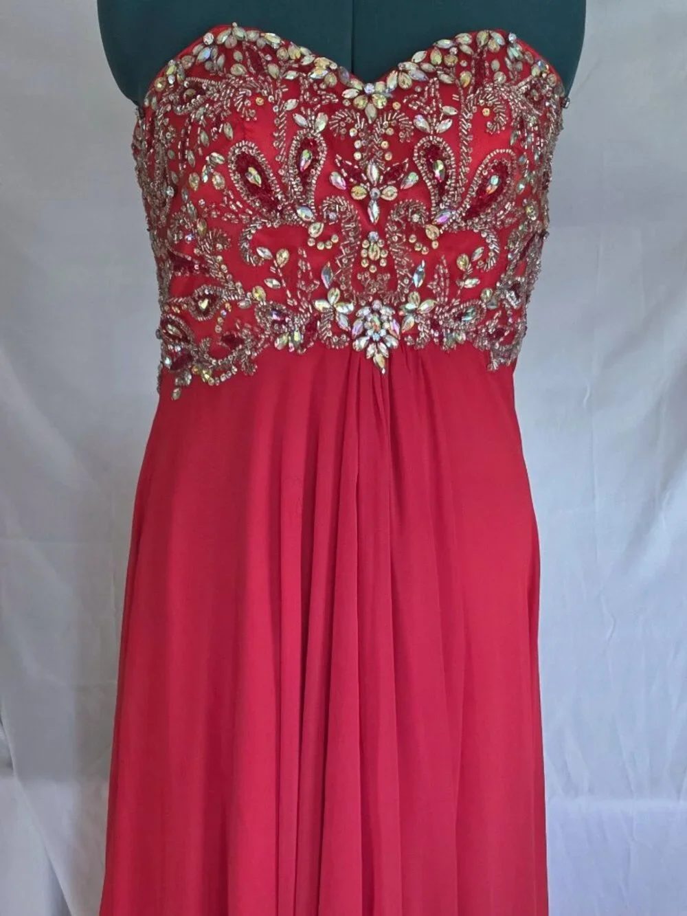 Renaissance Collection Red Formal Gown Sequins bodice. sz 13/14 - Picture 1 of 6
